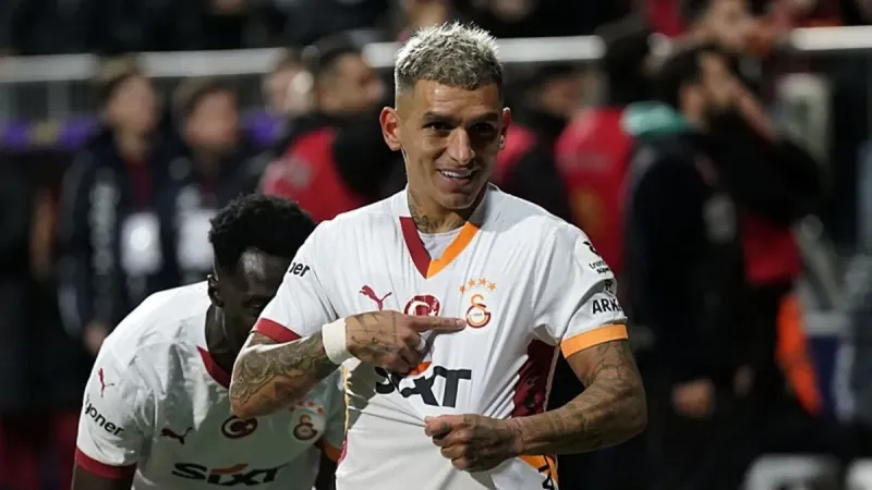 Torreira'dan Osimhen'e Gönderme: Tahtına Göz Diktim!