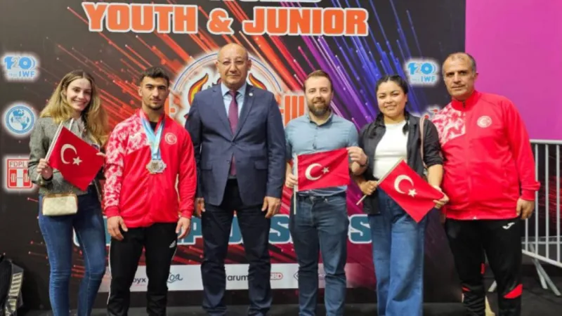Halterde Gururumuz! Milli Sporcular Dünya Şampiyonasında Döktürdü!