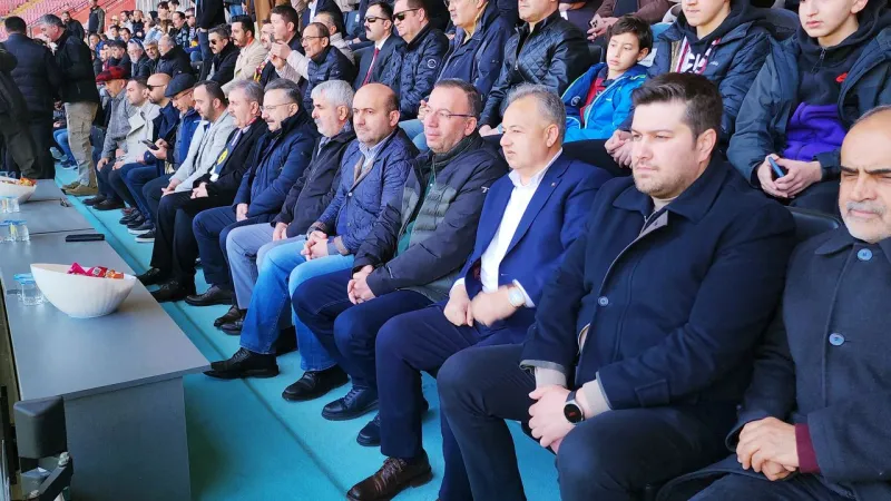 Eskişehirspor Şampiyonluğa Koşuyor! AK Parti'den Coşkulu Mesaj