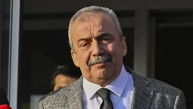 Sırrı Süreyya Önder'e Ne Oldu? Ünlü Siyasetçiden Haber Var!
