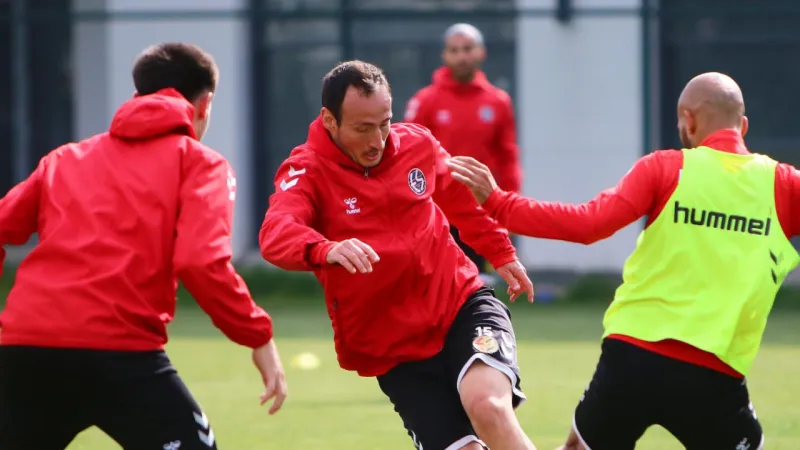 Eskişehirspor Şampiyonluğa Koşuyor! Son 90 Dakika Heyecanı