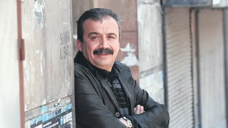 Sırrı Süreyya Önder Hayatını Kaybetti! İşte Son Dakika Detayları