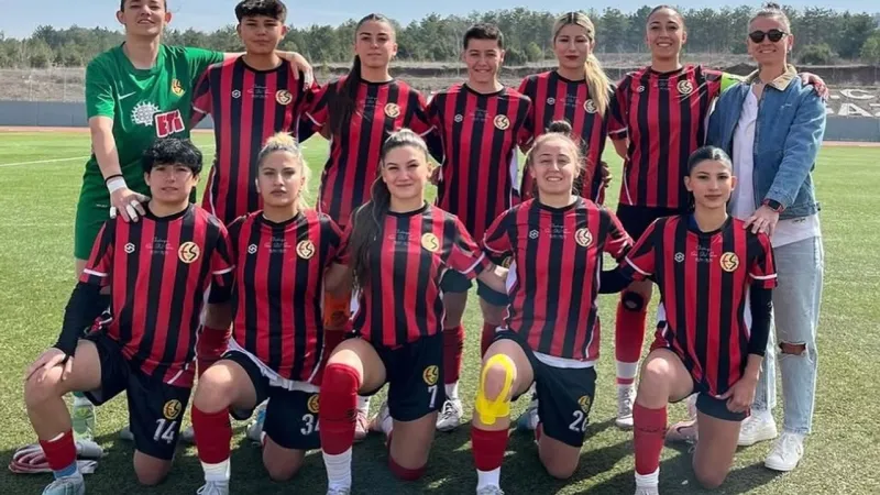 Dişi Şimşekler Veda Etti! Eskişehirspor'da Şampiyonluk Hayalleri Sona Erdi