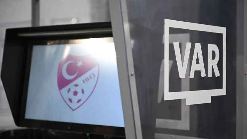 Trabzonspor-Galatasaray Maçı VAR Hakemi Belli Oldu! Kim Atandı?
