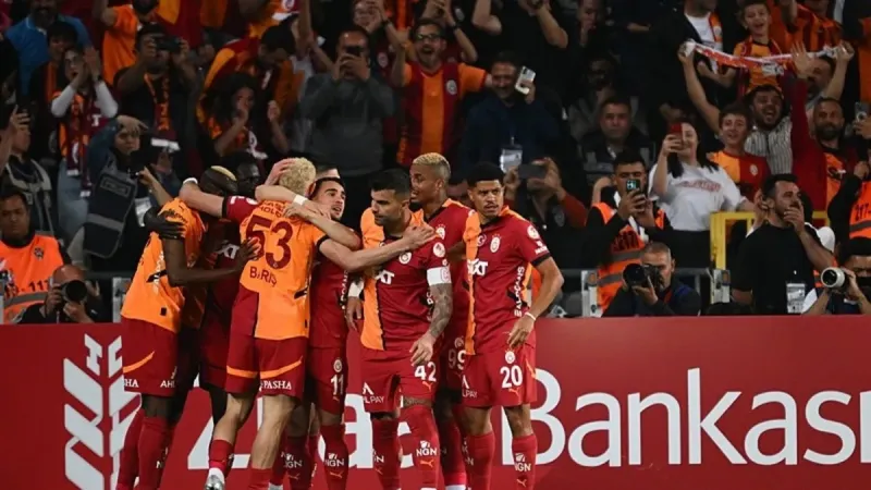 Aslan Kupayı Kaptı! Galatasaray Trabzonspor'u Ezdi Geçti!