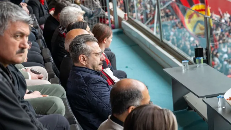 Vali Aksoy'dan Eskişehirspor'a Şok Destek! Tribünde Neler Yaşandı?