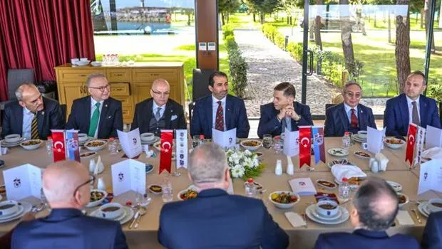 Zeyyat Kafkas'tan Şok Sözler: Futbol Futbol Olmaktan Çıktı Mı?