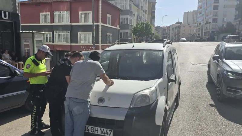 Park Faciası! Motosikletli Yaralandı, Bilecik Karıştı!