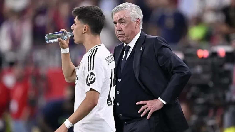 Ancelotti Şoku! Real Madrid'den Tarihi Karar!