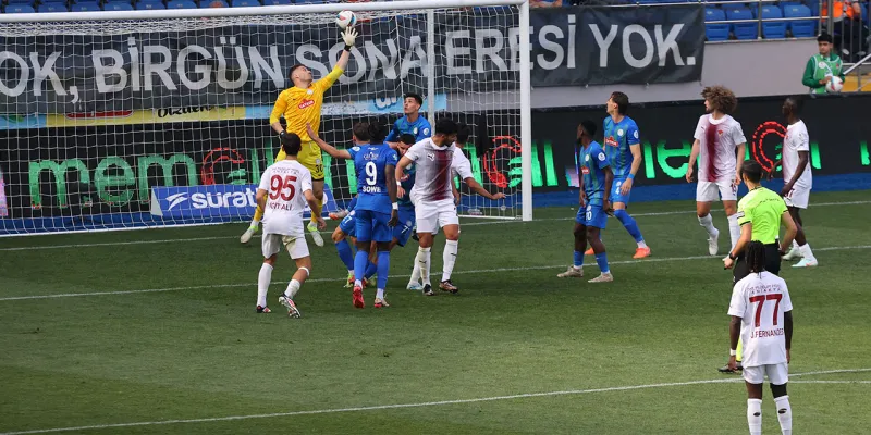 Rizespor Fırtınası! Hatayspor'a Gol Yağdırdı (5-2)