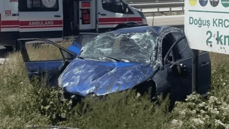 Afyon'da Takla Atan Otomobil Faciası! 2 Yaralı