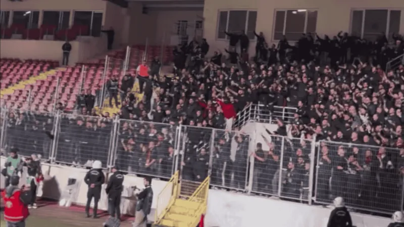 Taraftarlara ve kulübe ağır cezalar yolda