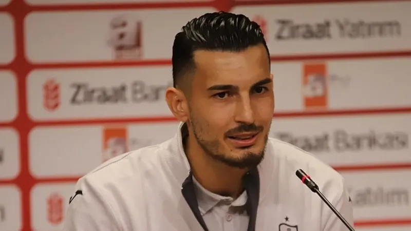 Trabzonspor'un kaptanı Uğurcan Çakır'a çifte talip