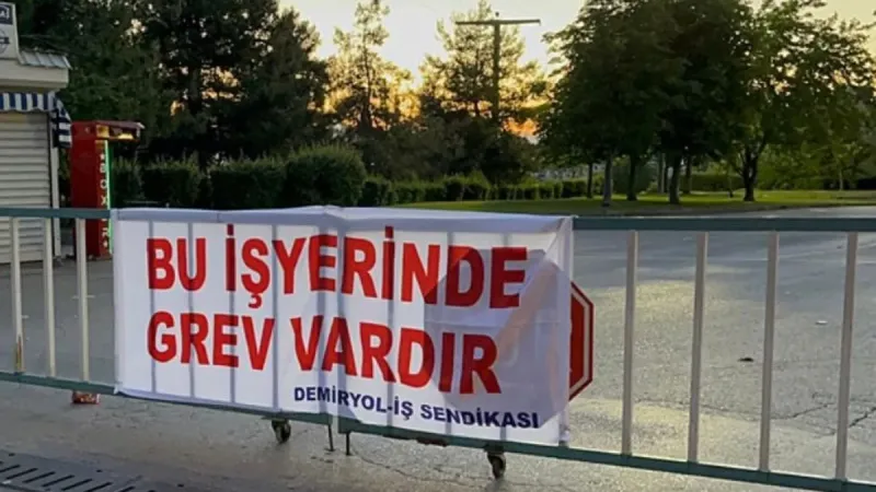 Yine CHP yine kriz! Bursa'da toplu ulaşımda grev... Metro seferlerini stajyerler yaptı